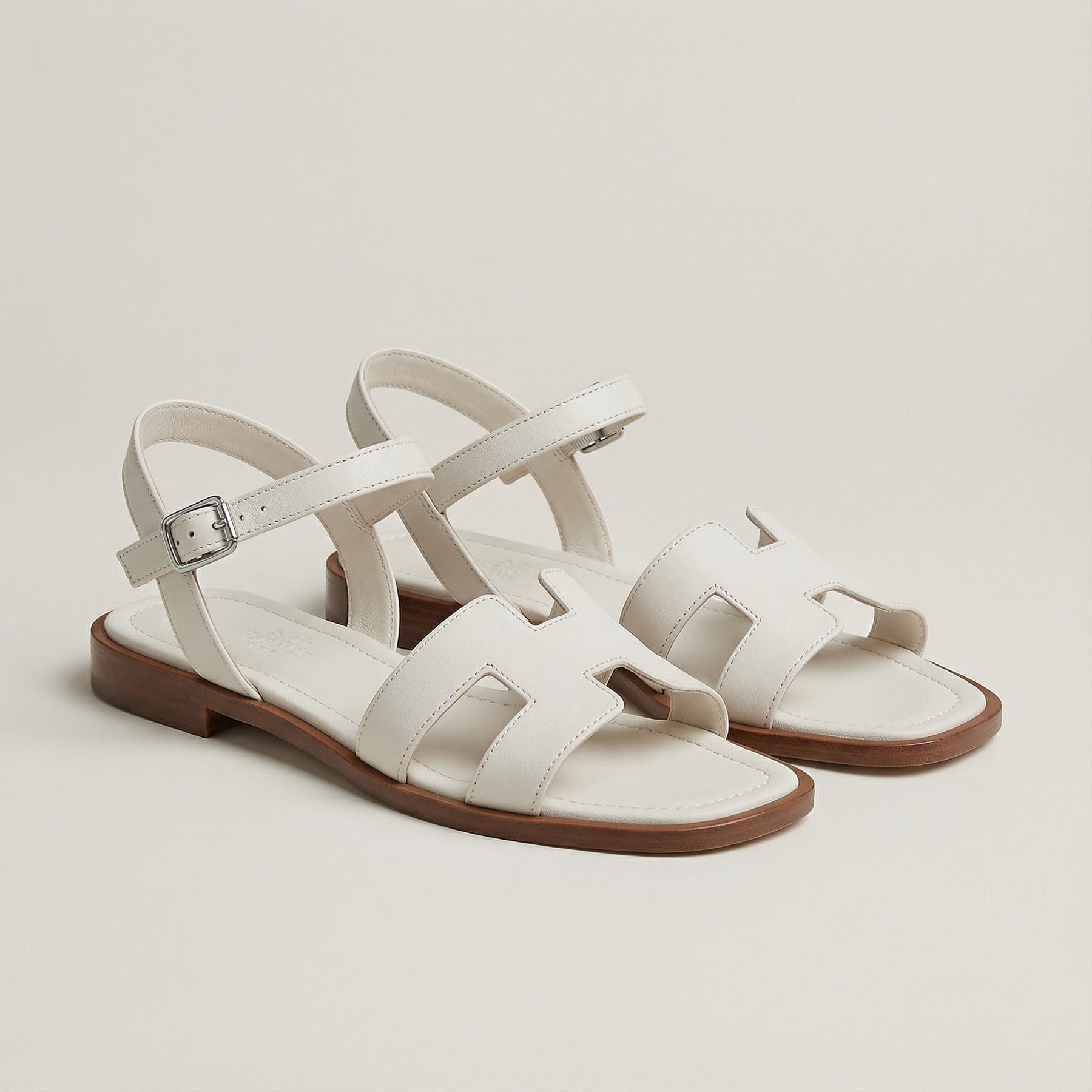 Deliane | Sophisticated Flat Sandals